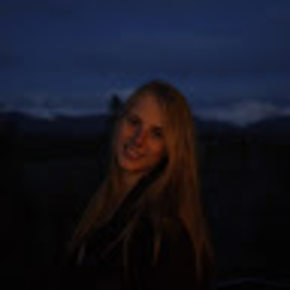 Meet your Posher, Kylee - Picture 1 of 1